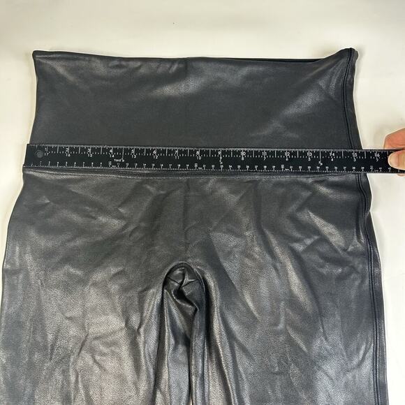 Spanx Leggings Women's 1X Black Faux Leather High Rise High Waisted Pull On - Picture 3 of 8